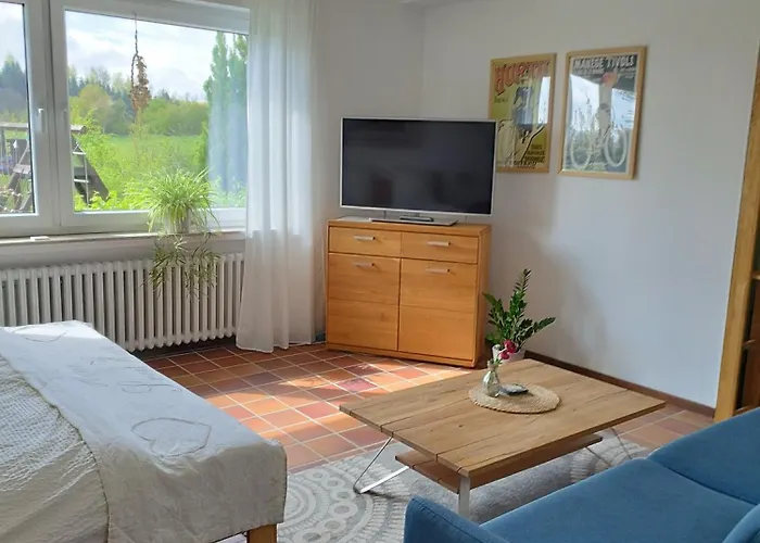 Moderne Ferienwohnung Mit Privatem Eingang - Rosa