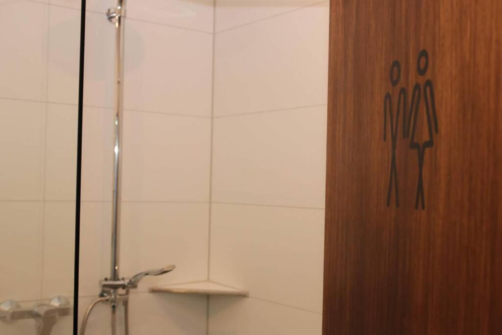 Apartment Moderne Mit Privatem Eingang - Rosa *